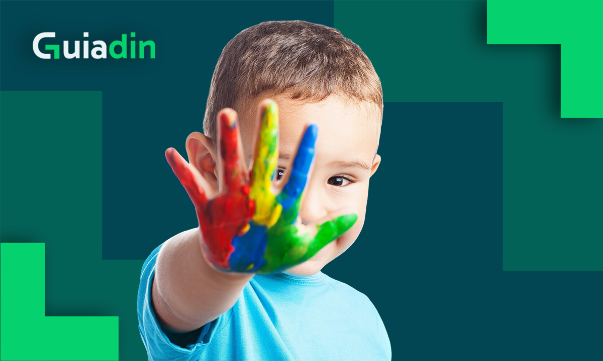 Auxílio do governo para pessoas com TEA