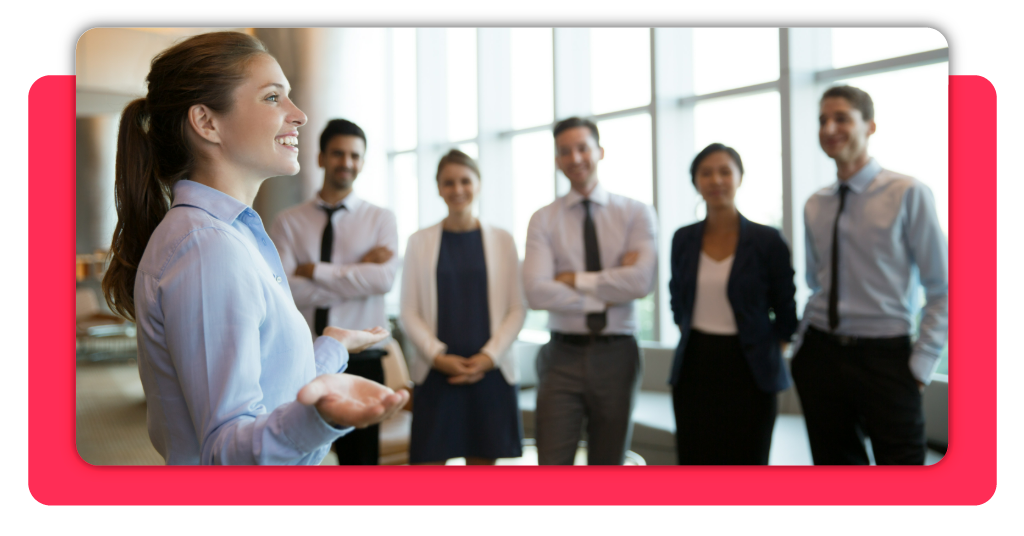 Curso de liderazgo en inglés gratis: inscríbete hoy 1 IMG 4672 01