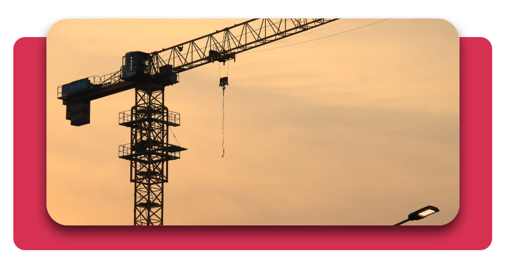La formación para operador de grúa torre combina teoría y práctica para preparar profesionales capaces de trabajar con seguridad en obras de construcción.