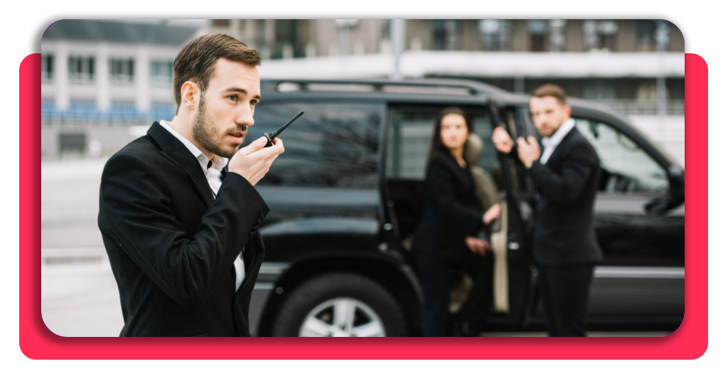 Capacítate para trabajar en grandes eventos y aprende a controlar accesos, multitudes y emergencias con herramientas prácticas para actuar con seguridad.
