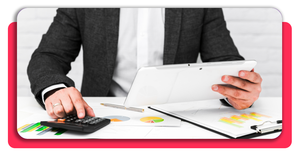 El sector administrativo demanda profesionales cualificados en la gestión de nóminas para optimizar los procesos laborales y asegurar el cumplimiento normativo.