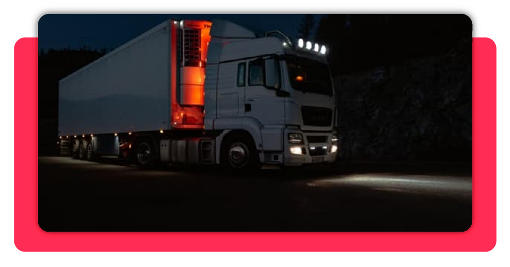 Curso de camión C+E: inscríbete antes de que se agoten 3 El transporte frigorífico y nocturno exige máxima preparación técnica en seguridad vial para superar con éxito largas rutas por carretera.