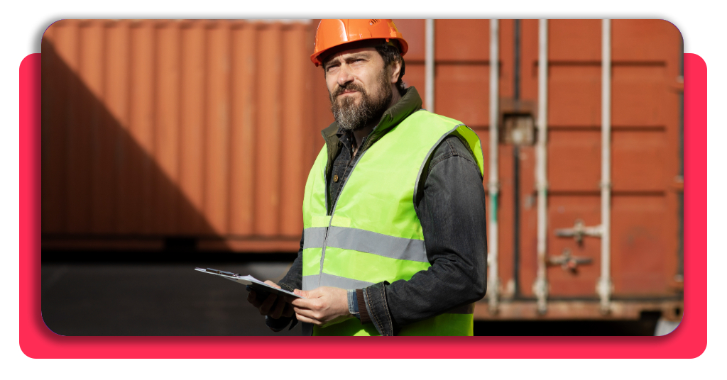 Trabaja en el puerto: formación de logística 100% gratis 1 El sector portuario en España ofrece un crecimiento laboral constante para profesionales cualificados que buscan empleos estables en logística marítima