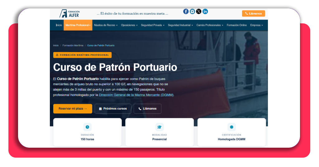 Timón de barco representando la formación de patrón portuario